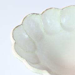 White Flower-Shaped  Oval Plate