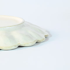 White Flower-Shaped Round Plate L